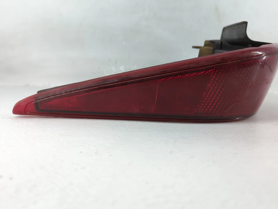 Оригинальный правосторонний задний фонарь для пассажира Buick Skylark 1996 VH0EV - Изображение 4 из 4