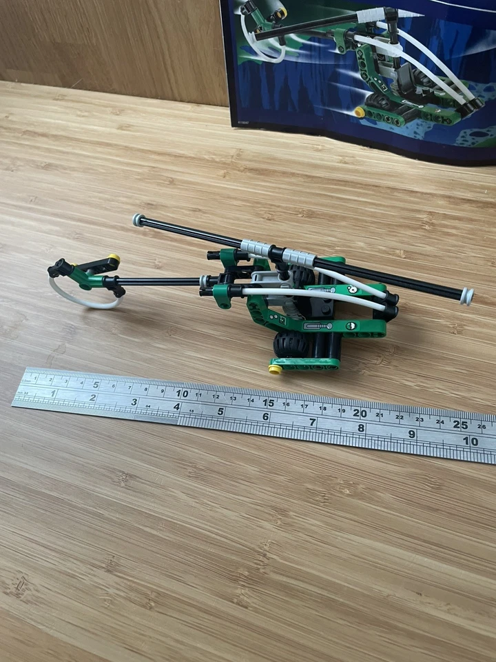 LEGO Technic 8217 The Wasp, photo 2 of 5