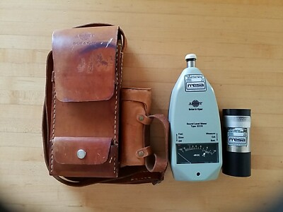 Bruel Kjaer Sound Level Meter 2219 B&K Instruments Calibrator Type 4230 Untested