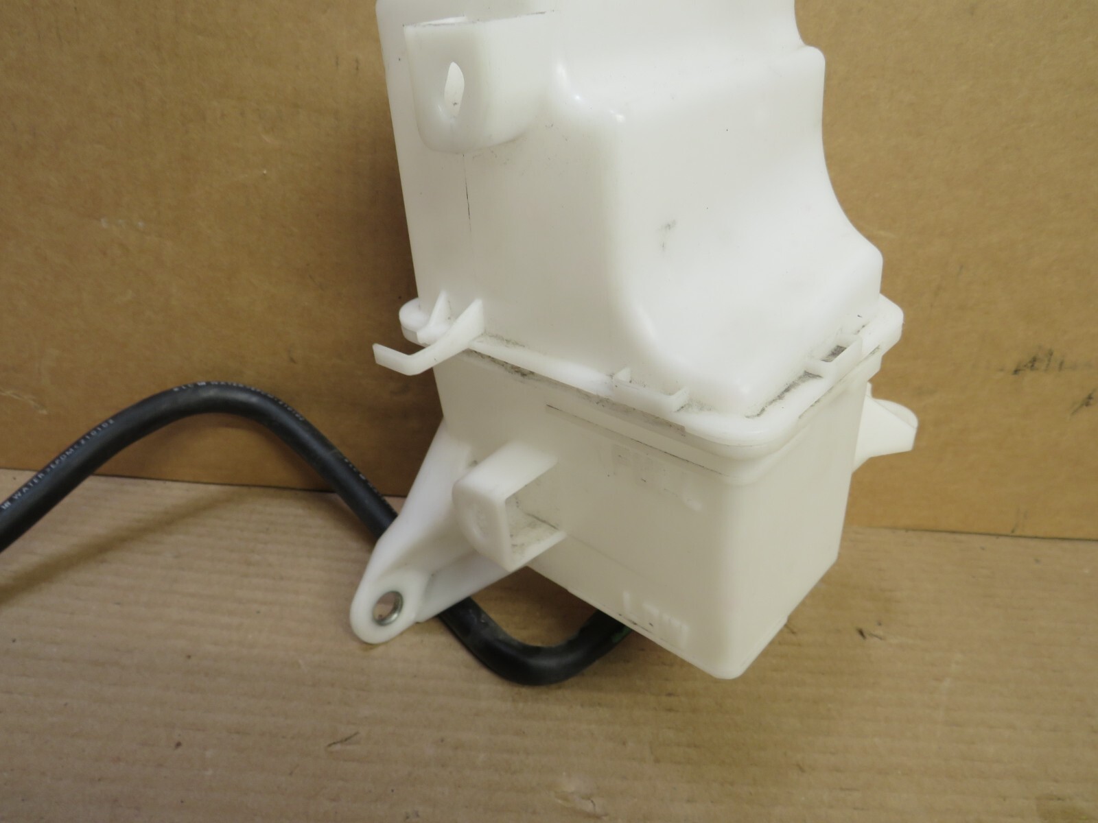 20212023 TOYOTA SIENNA ENGINE COOLANT RESERVOIR 164700P130 OEM 4218