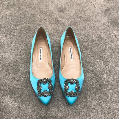 manolo blahnik hangisi flats blue