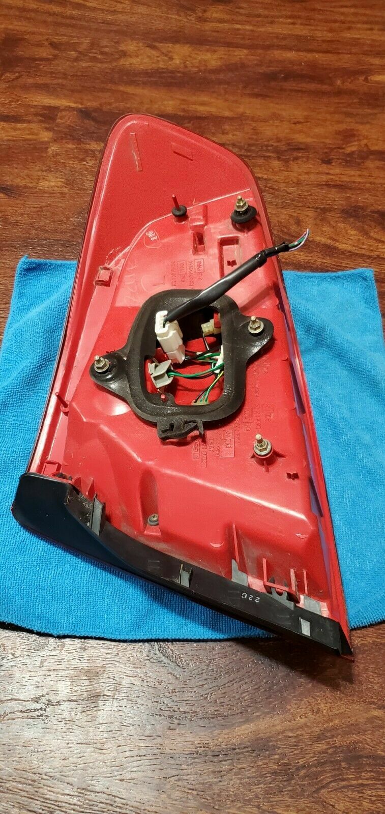 20022004 Infiniti G35 Sedan Drivers Left Side Tail Light OEM w/Bulbs