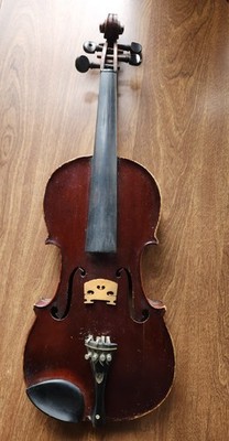 Nicolaus Amatus Fecit Violin