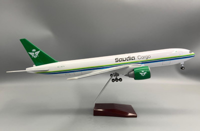 1:157 47CM Saudi Cargo BOEING 777-300ER Aircraft Landing Gear Resin Plane Model