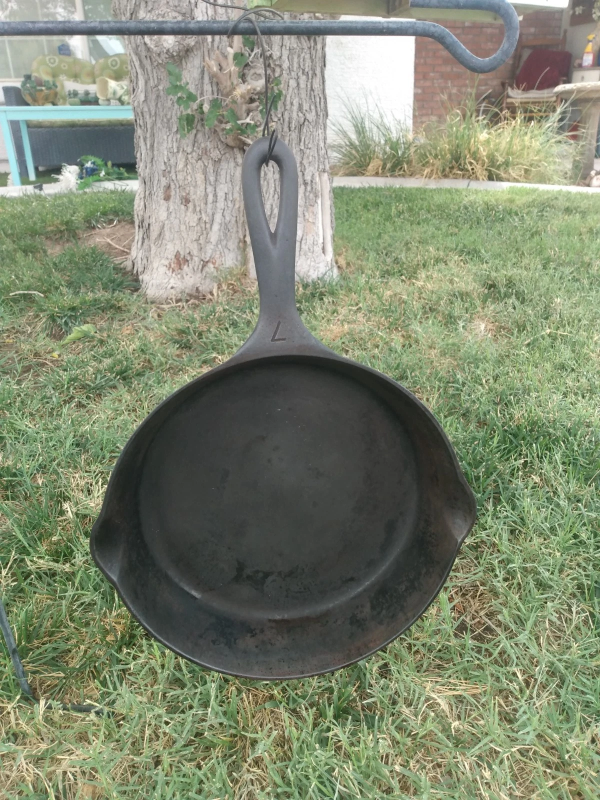 VTG. WAGNER WARE NO.7 1057-O CAST IRON SKILLET WITH HEAT RING
Opens in a new window or tab