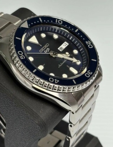 Seiko 5 Sports 4R36-07G0 Jour Date Acier Inoxydable 24 Jewels Automatique Hommes - Photo 2 sur 6