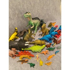 Large Miscellaneous Lot of Dinosaurs Small Medium Large