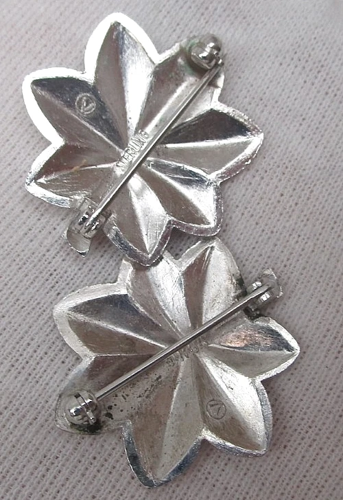 Alfileres de plata esterlina vintage de la Segunda Guerra Mundial con rango de hombro Foto 3 de 4