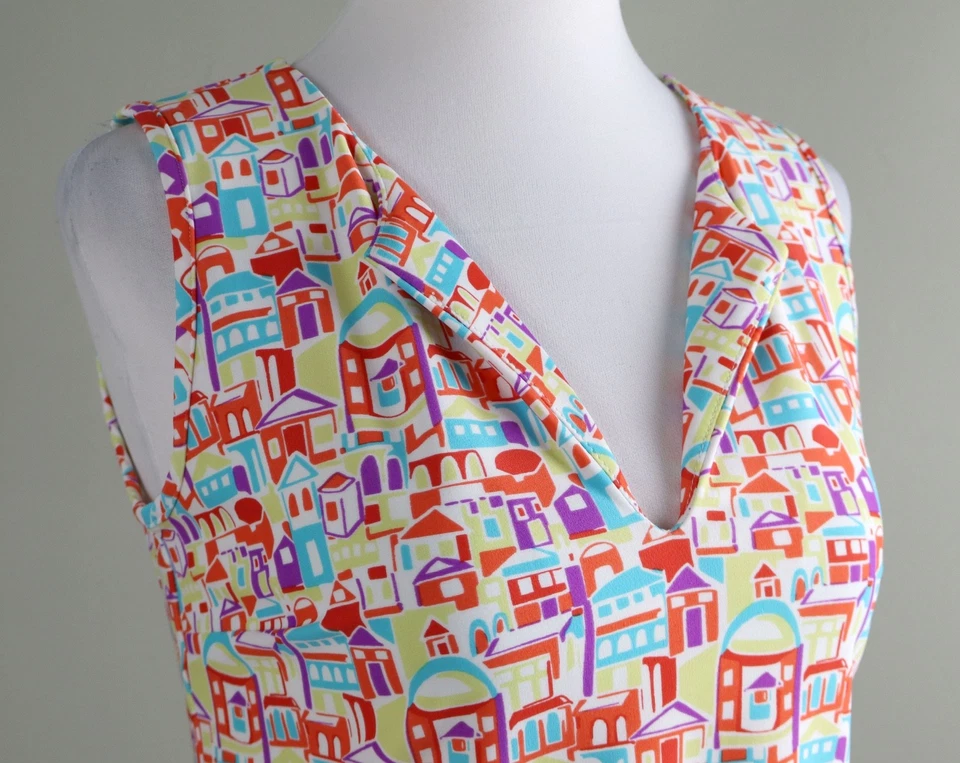 Regata JUDE CONNALLY US$ 158 lisa elástica estampa de casa gola V casual tamanho XS - Imagem 3 de 4