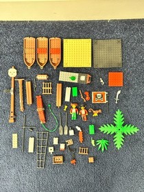 Vintage Lego Captain Redbeard's Pirate Ship 7075 & Pirate Dock 703 Set Lot Of 2