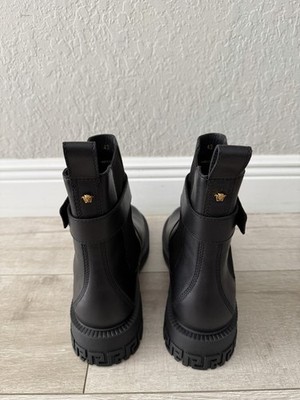 Men 43 new authentic Versace Black Leather Chelsea ankle Boots V Leather Chelsea Boots Black,Gold | VERSACE IN main image 4