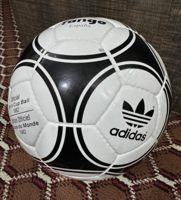 Adidas Tango Espana FIFA World Cup 1982 Official Pro Soccer Match
