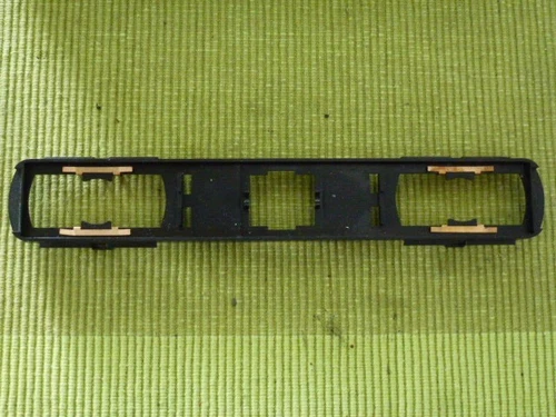 Piko Gützold  / H0 / BR 118 / V 180 / Rahmen