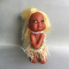 Vintage Blonde rubber Hawaiian Hula Girl Doll Aloha grass skirt Hong Kong 5"