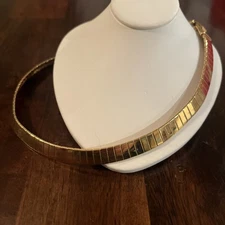VTG 80’s Napier Omega,Cleopatra,bib,collar,choker necklace,gold tone, nice 16”