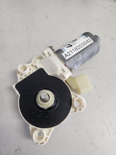 Mercedes W211 S211 E-Klasse Fensterhebermotor vorne rechts A2118203042
