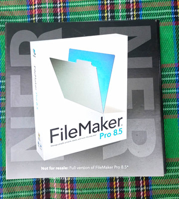FileMaker Pro 8.5 Vintage Database Software Full Version Box Set - Untested