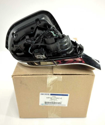 New OEM genuine Ford Door Mirror 2017-2018 Lincoln MKZ power fold RH in box