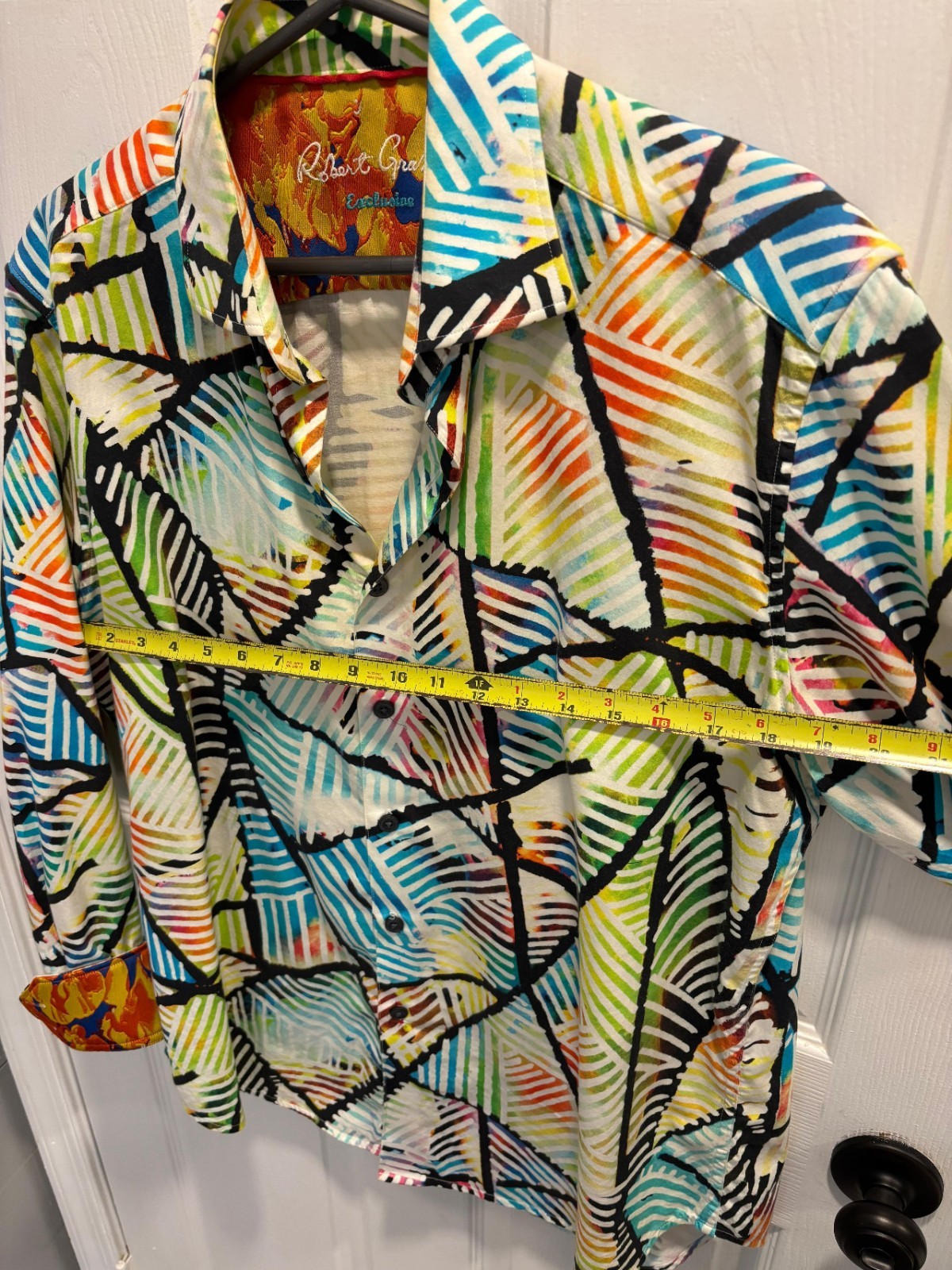 **Exclusive Collection**Robert Graham Geometric T… - image 7
