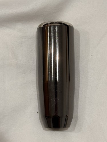 Mishimoto gewichteter Schaltknauf mit M10x1,25 (Nissan/Mazda) - schwarz chrom