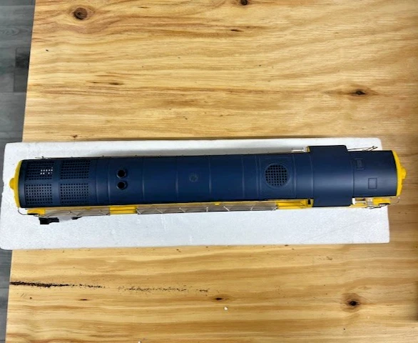 Williams Crown Edition #4111 Chessie System "1909" FM Trainmaster - Image 2 of 4