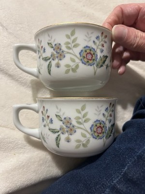 2 Andrea by Sadek Buckingham floral Design porcelain tea cups With A Gold Trim