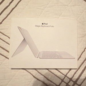 Magic Keyboard Folio for iPad 10th Generation | eBay