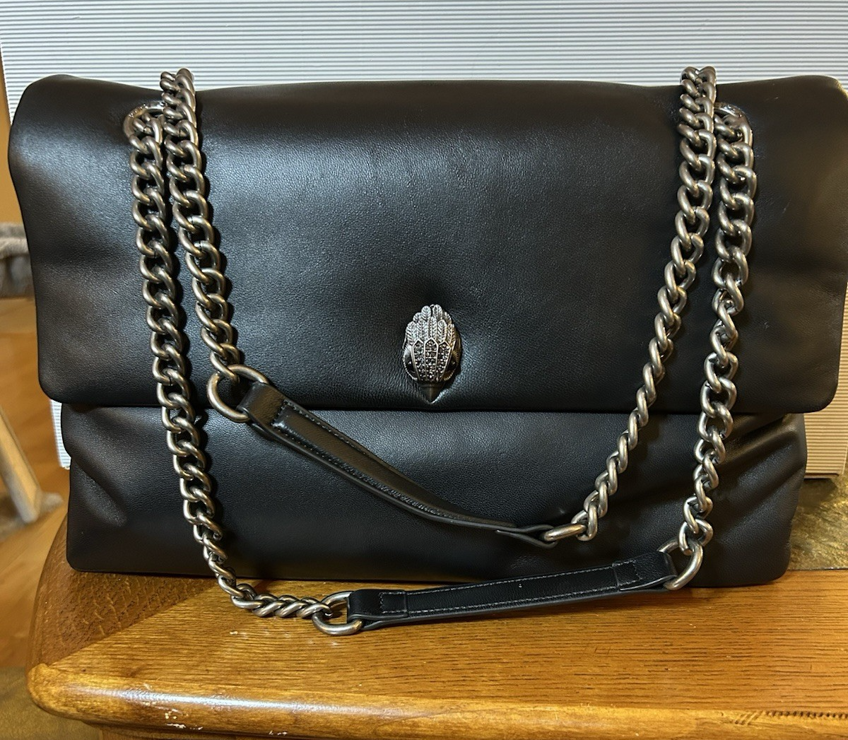 ゲイナートウ スーパー9M(25cm) KURT GEIGER LONDON XXL KEW BAG Soft Black Puff Leather