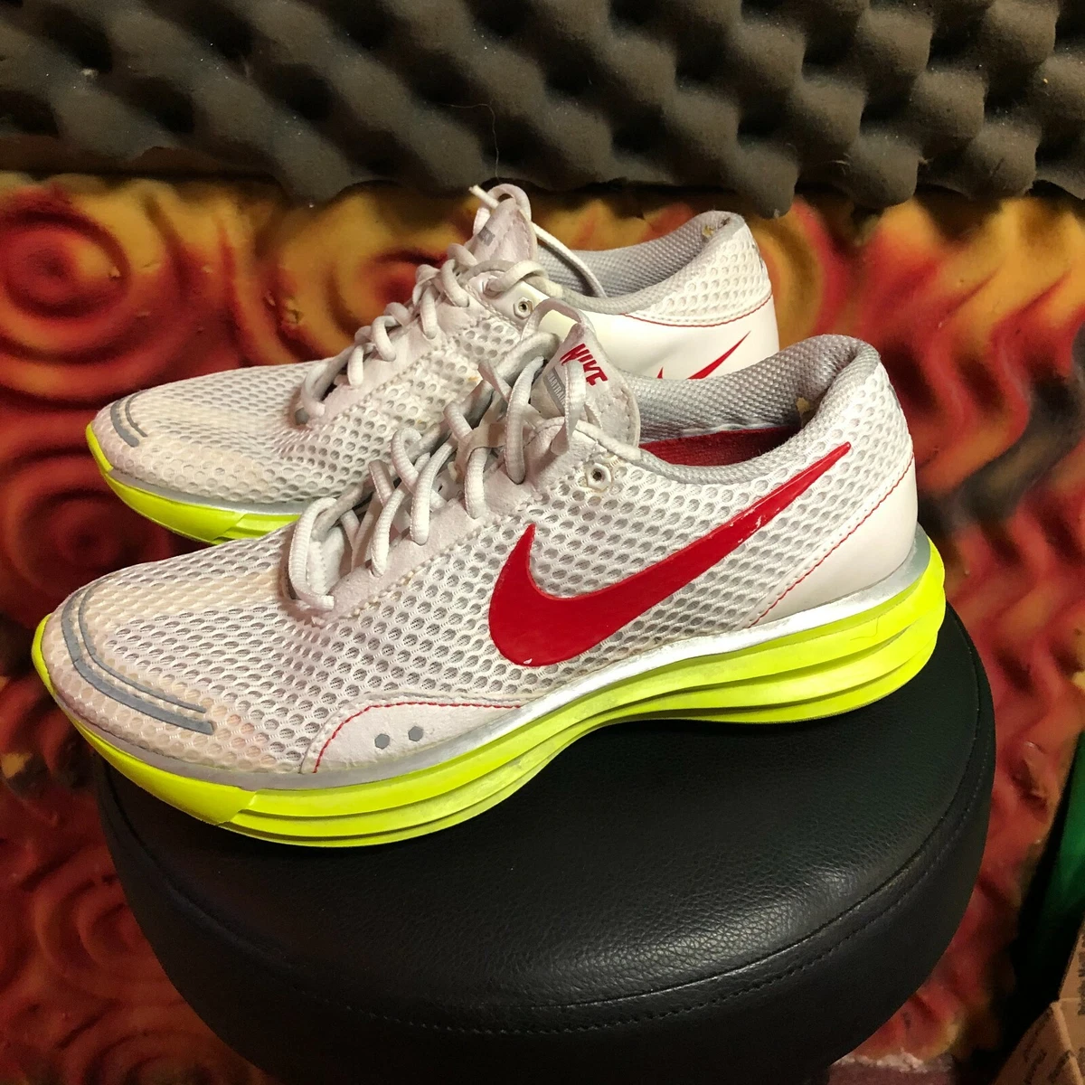 Neon nike clearance womens