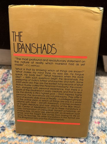 THE UPANISHADS- Eknath Easwaran- Modern Translation of Hindu Classic PB NEW - Picture 2 of 3