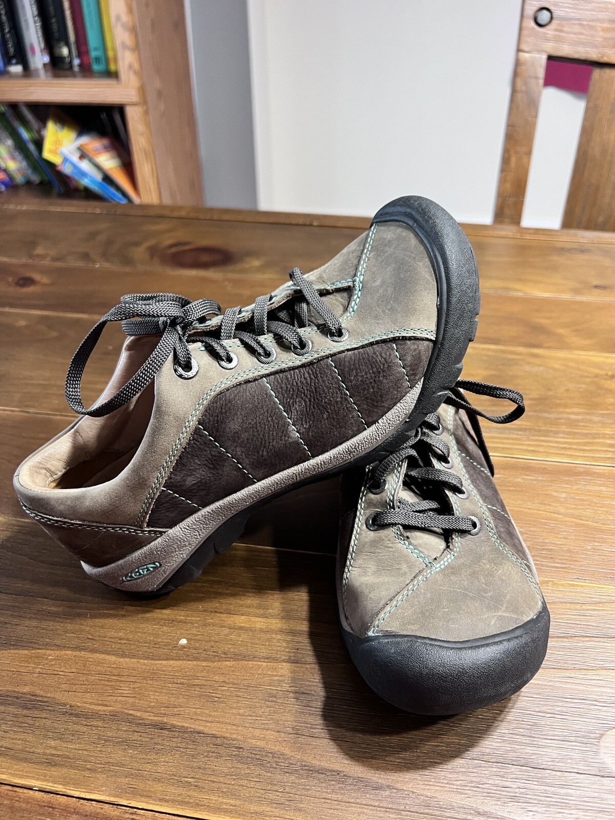 Scarpe da ginnastica KEEN da donna taglia 9 M in pelle marrone Presidio scarpe da trekking outdoor acqua