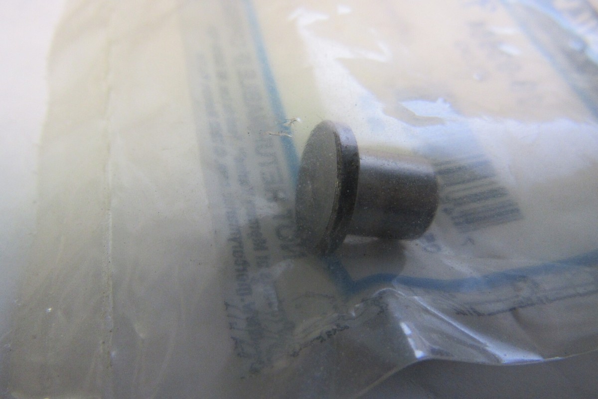 NEW MERCURY QUICKSIIVER OEM PLUG # 19-93654 | eBay