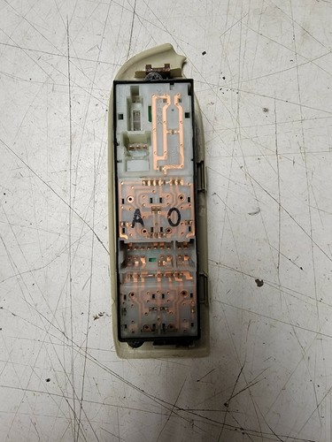 06 Infinity G35 X Front Driver Window Switch Assembly - Picture 2 of 2