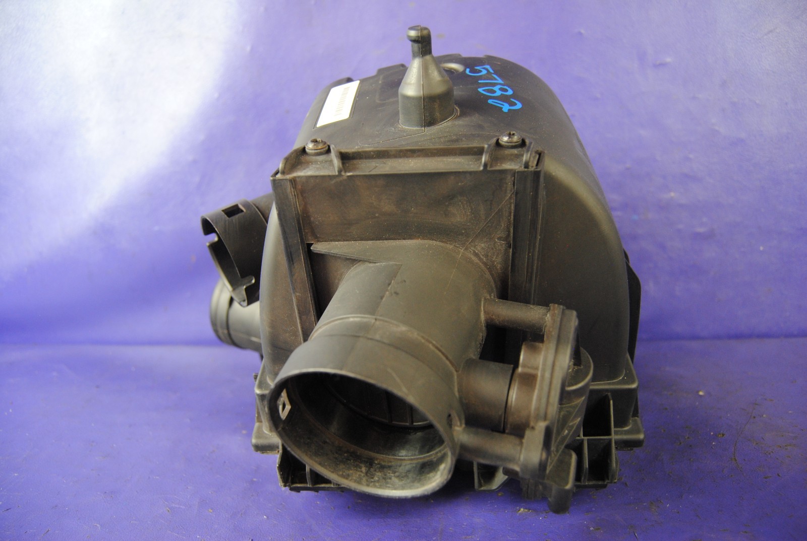 14-19 BMW i8 Air Intake Cleaner Filter Box Housing MAF Sensor 13717640728 OEM