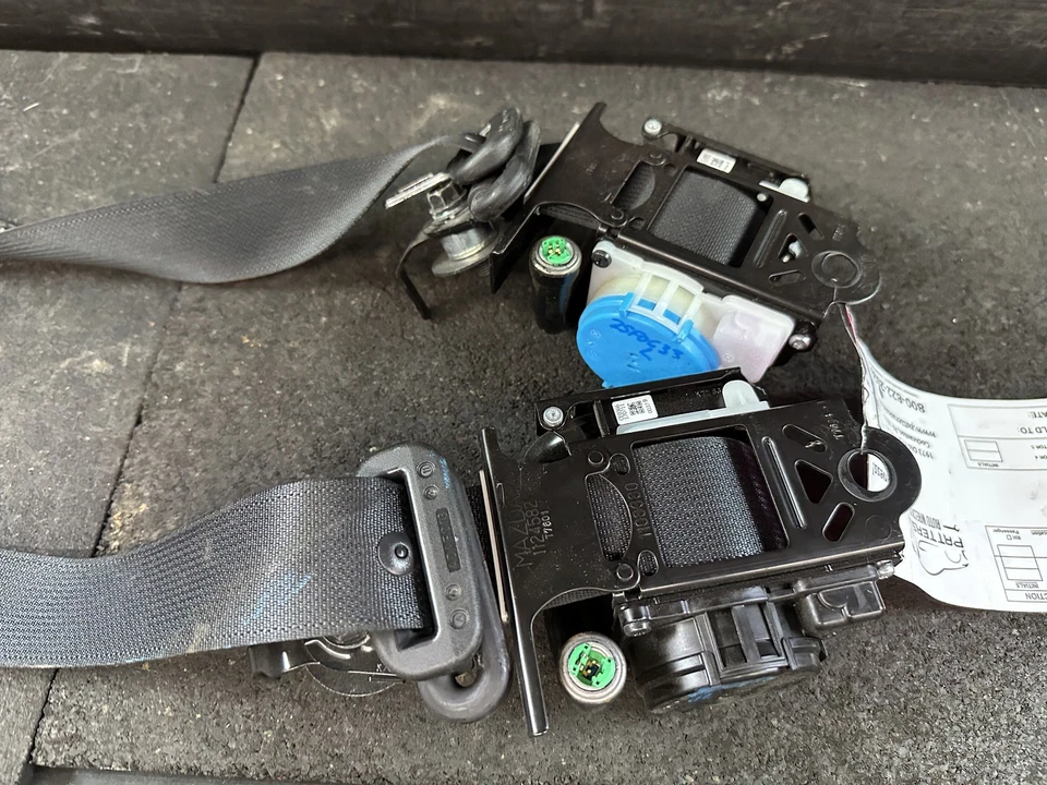 17-20 FIAT 124 SPIDER CINTURÓN DE SEGURIDAD DELANTERO CONDUCTOR Y PASAJERO RETRACTOR Foto 3 de 4