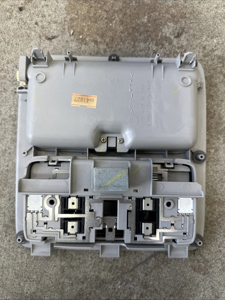 Лампа подсветки карты купола передней крыши купе 03 08 Nissan 350z от оригинального производителя - Изображение 3 из 3