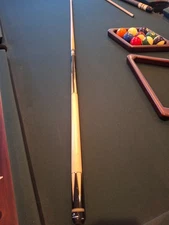 player's pool cue G2232
