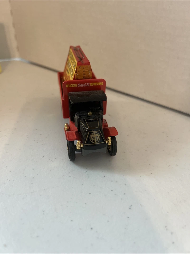 Matchbox Models Of Yesteryear 1920 Mack AC Coca Cola Stoneleigh Pharmacy Truck  - Image 3 of 4