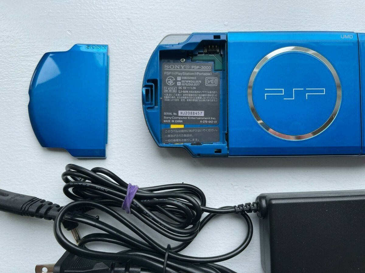 8GB PSP Playstation Portable Vibrant Blue PSP 3000 VB JAPAN game SONY 8