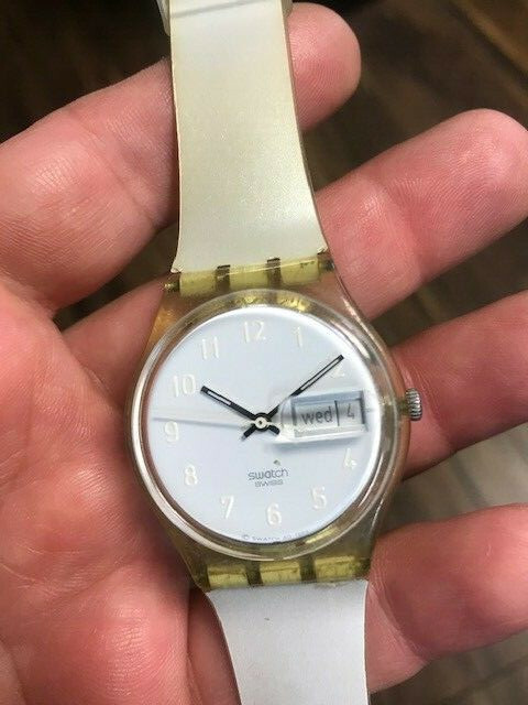 【新品】Swatch SNOW COVERED ユニセックス腕時計GK733 新品】Swatch SNOW COVERED ユニセックス腕時計GK733 - メルカリ