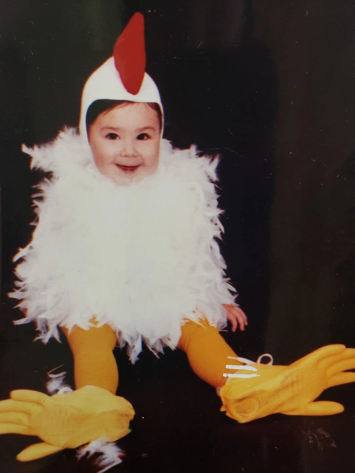 NUEVO TRAJE DISFRAZ HALLOWEEN PLUMA POLLO PUNTO BEIGE HECHO A MANO 3 PIEZAS NIÑO, SOMBRERO, MEDIAS Foto 2 de 4