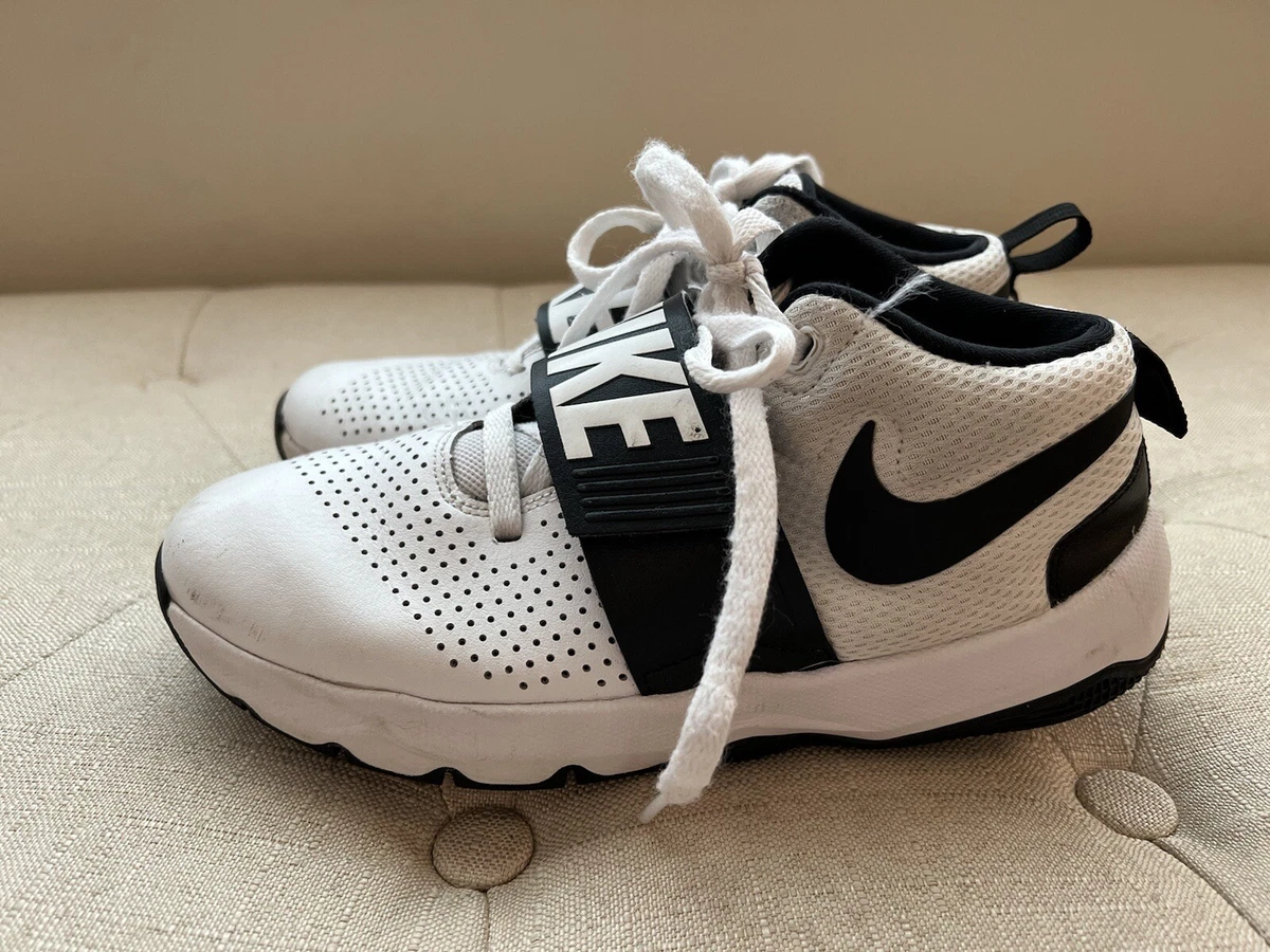 Nike hustle deals d8 black