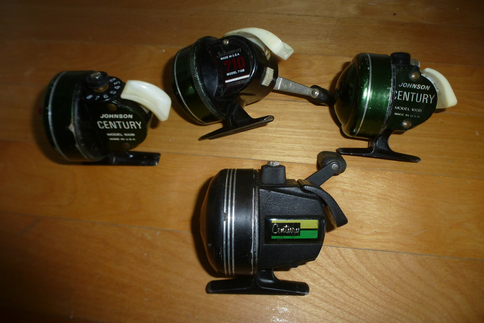 4 Vintage Fishing reel Johnson Citation, 710,100B,115, USA Very Nice