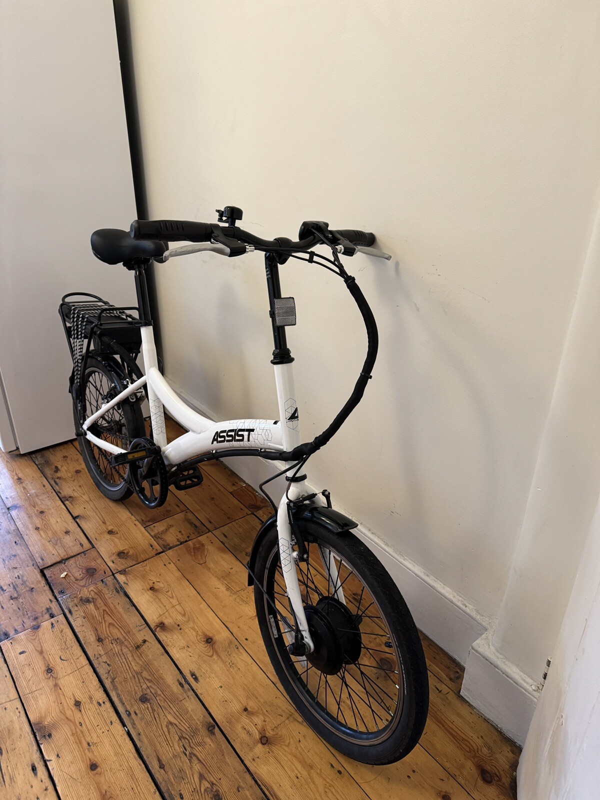 Halfords Assist Hybrid Electric Bicycle 20" Wheel. eBay