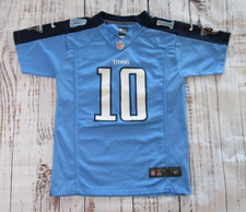 Jake Locker Cards and Memorabilia Guide 8