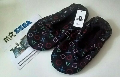 ''OFFIZIELLE PLAYSTATION SLIPPER SOCKEN SCHWARZ KONSOLE SYMBOL GRÖSSE 11 - 12 ''''SEHR SELTEN''''''