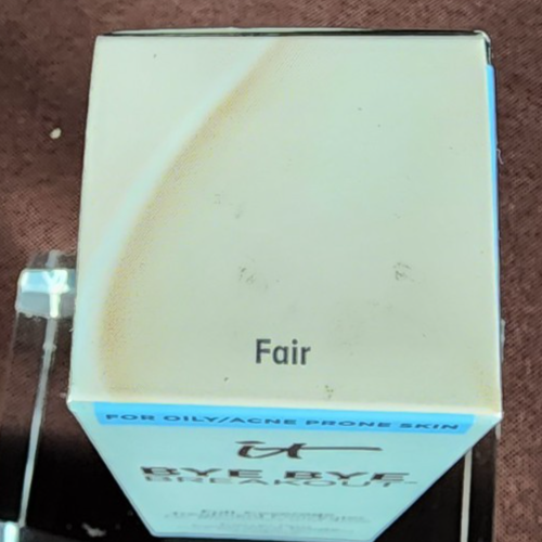 It Cosmetics Bye Bye Breakout Full-Coverage Treatment Concealer - Fair, 0.35 fl - Picture 5 of 6