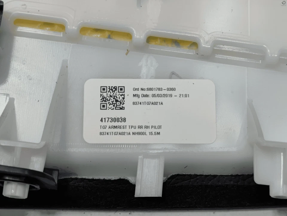 REPOSABRAZOS PUERTA LATERAL DERECHA TRASERO PORTAVASOS INTERRUPTOR BISEL 19-2023 HONDA PASSPORT OEM Foto 3 de 4