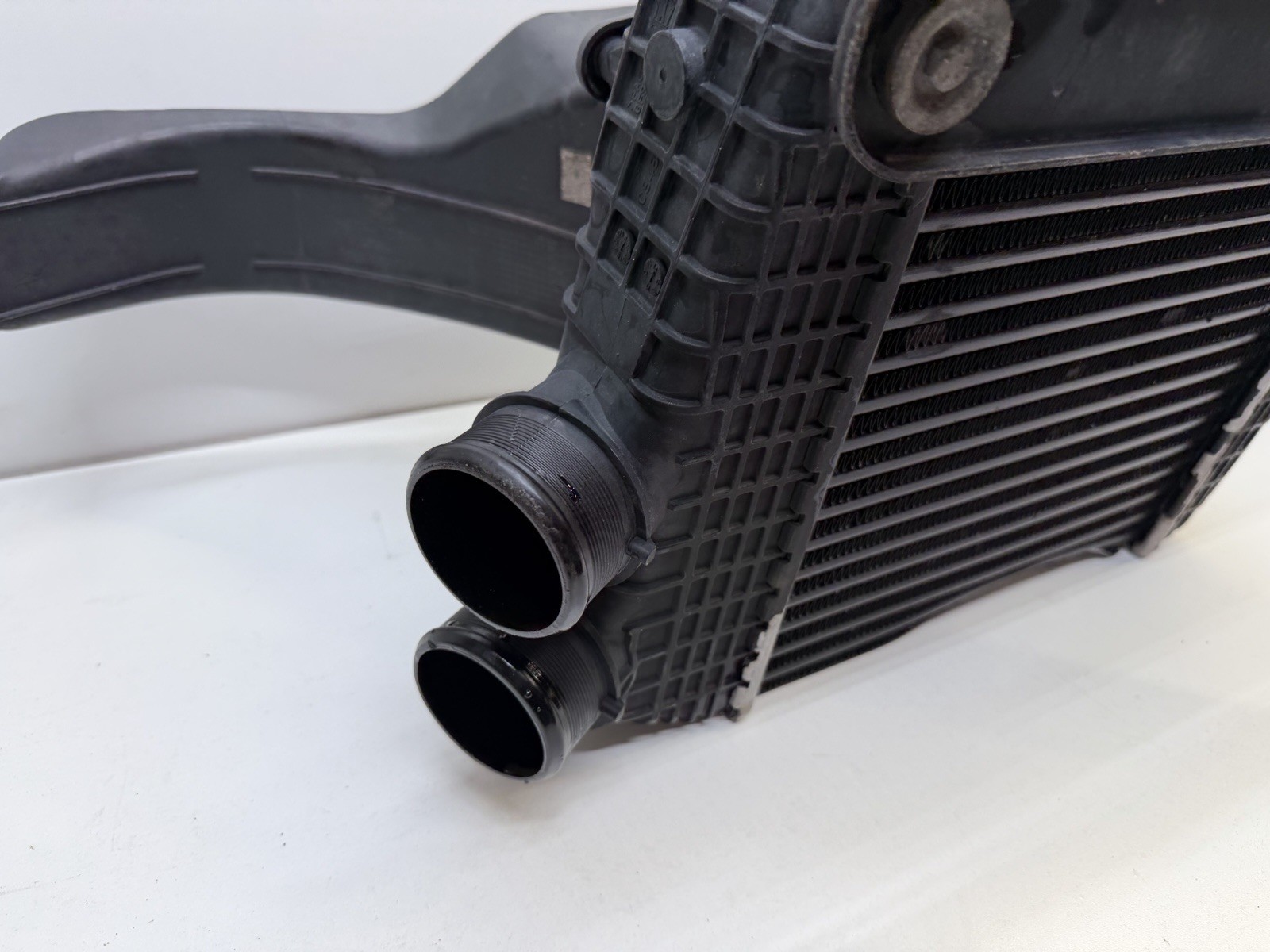 OEM RIGHT Intercooler Maserati Ghibli Levante Quattroporte 3.0L 3.8L 2014-2020