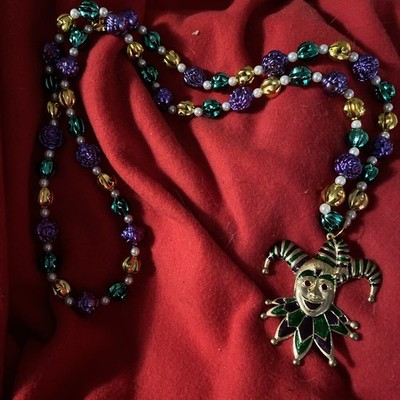 Jester Fleur de Lis Mardi Gras Bead Necklace New Orleans Colors